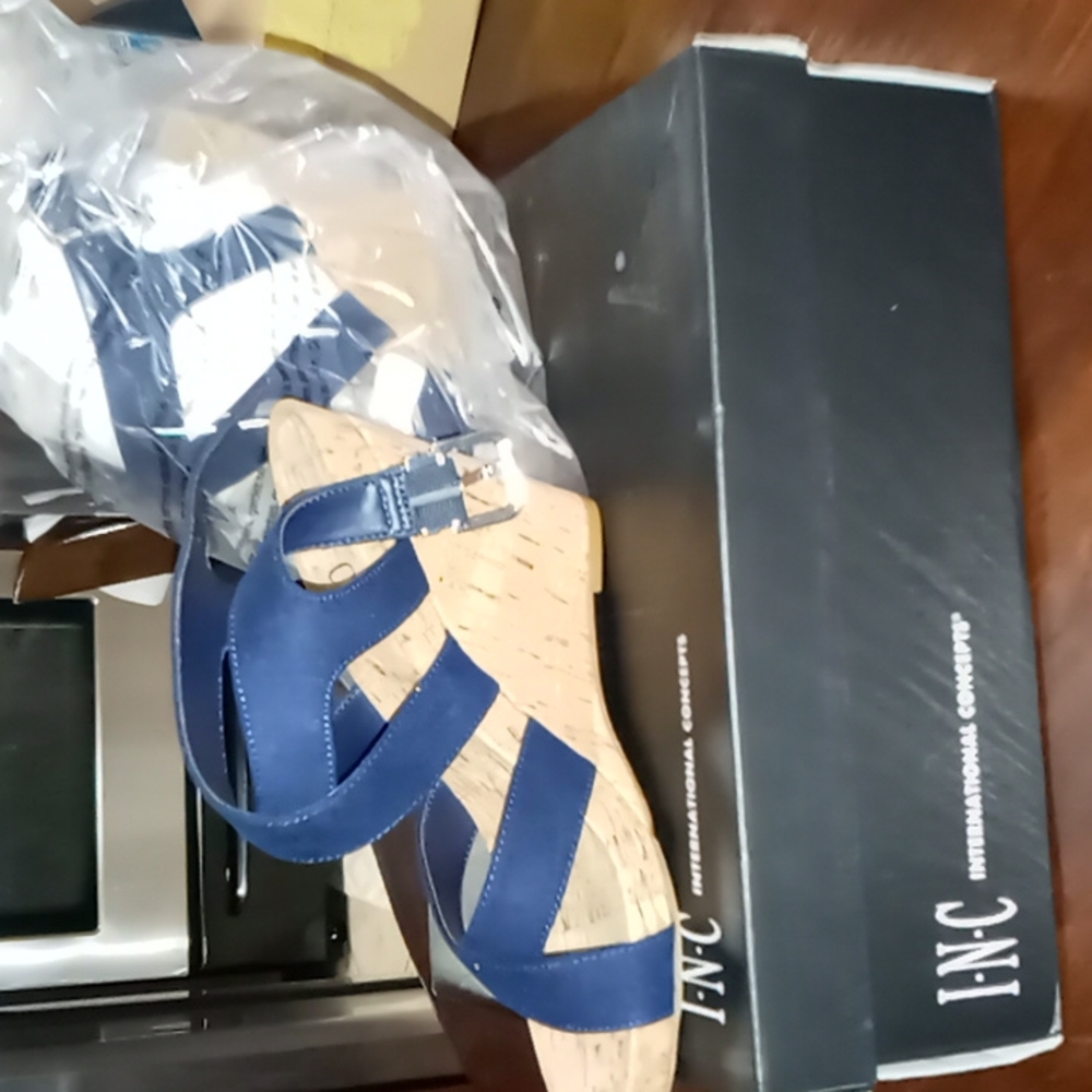 Wedges - Picture 2 of 2